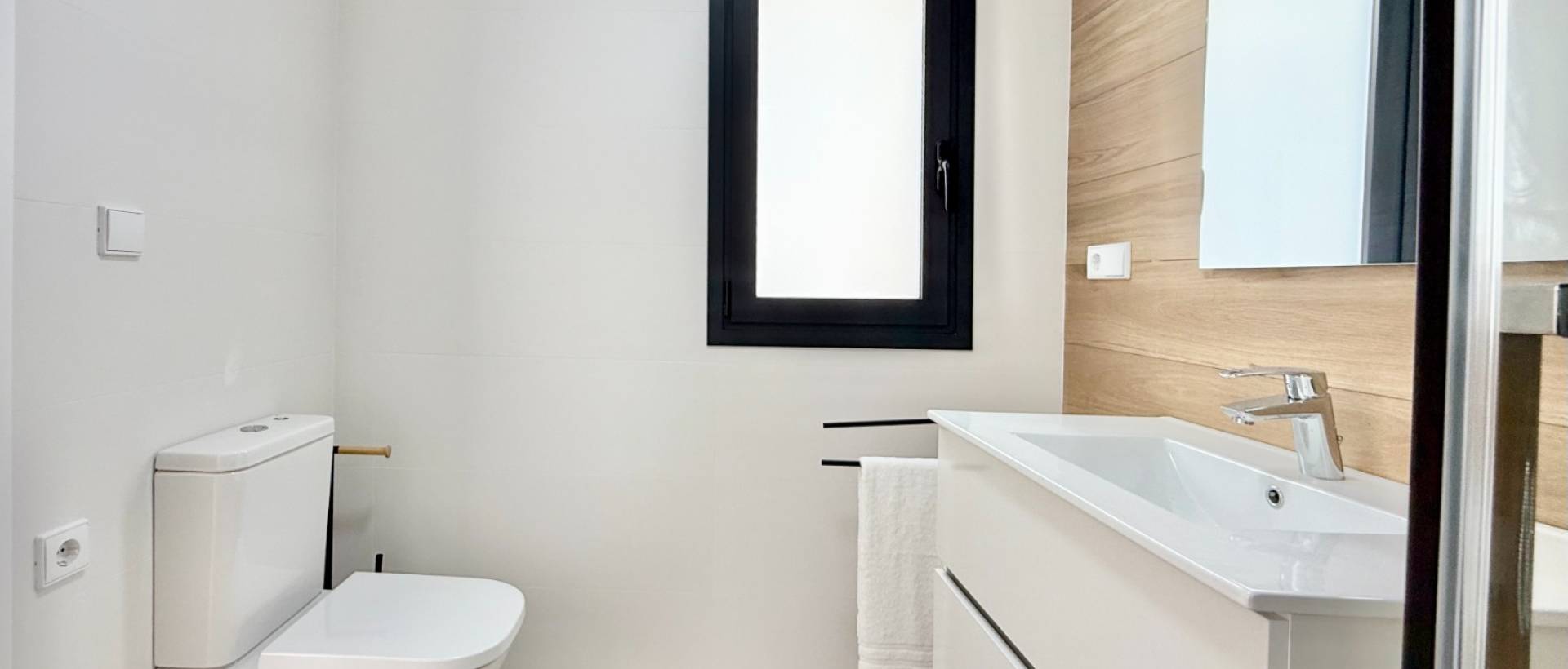 Obra Nueva - high-bungalow - Cox