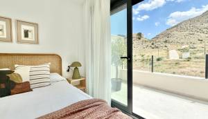 Obra Nueva - high-bungalow - Cox