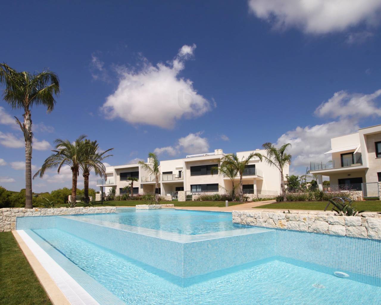 House in El Pinar de Campoverde - view 1