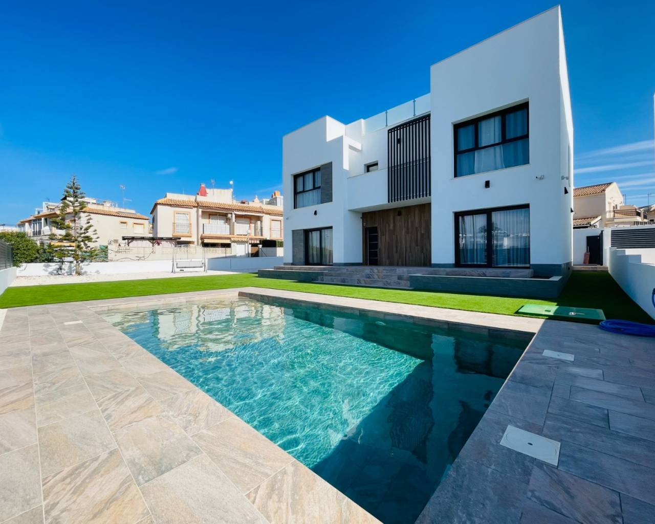House in Torrevieja - view 1