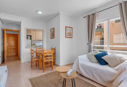 Resale - Apartment - Torrevieja - La Mata