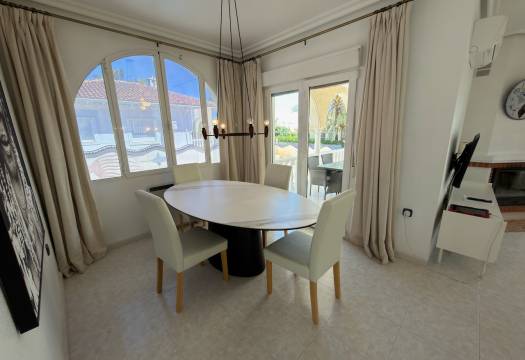 Resale - Villa - Ciudad Quesada - Urbanizaciones