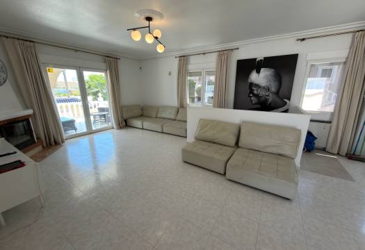 Resale - Villa - Ciudad Quesada - Urbanizaciones