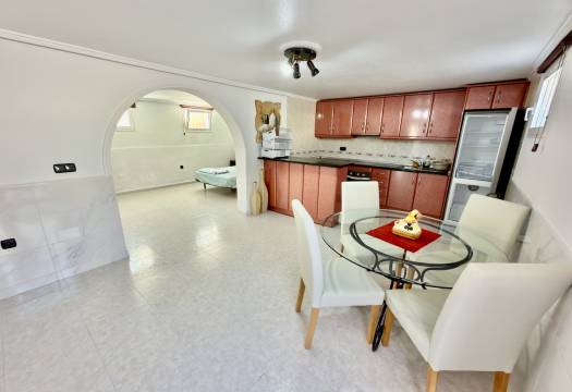 Resale - Villa - Ciudad Quesada - Urbanizaciones