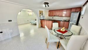 Resale - Villa - Ciudad Quesada - Urbanizaciones