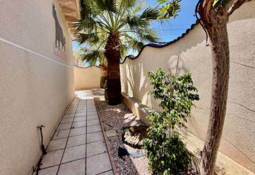 Resale - Villa - Ciudad Quesada - Urbanizaciones