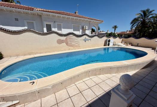 Resale - Villa - Ciudad Quesada - Urbanizaciones