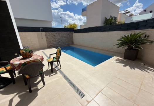 Resale - Villa - Benijofar