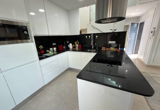 Resale - Villa - Benijofar