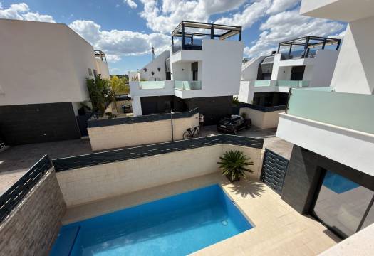 Resale - Villa - Benijofar