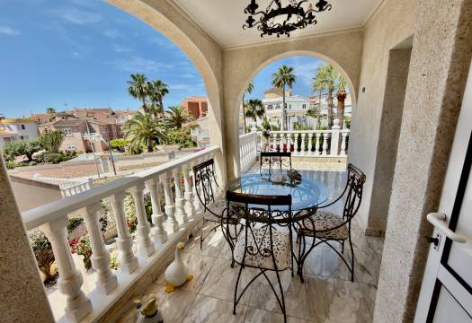 Resale - Villa - Ciudad Quesada
