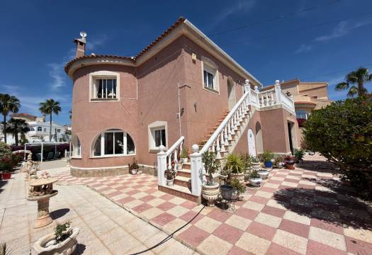 Resale - Villa - Ciudad Quesada