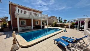 Resale - Villa - Ciudad Quesada