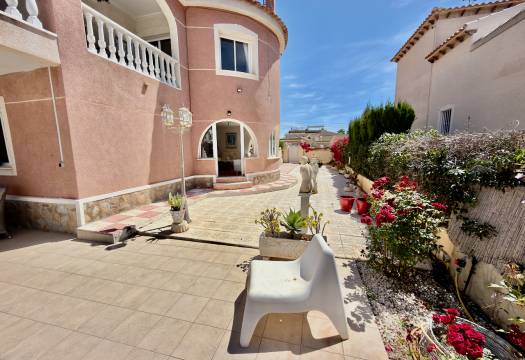Resale - Villa - Ciudad Quesada
