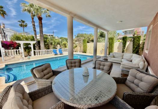 Resale - Villa - Ciudad Quesada