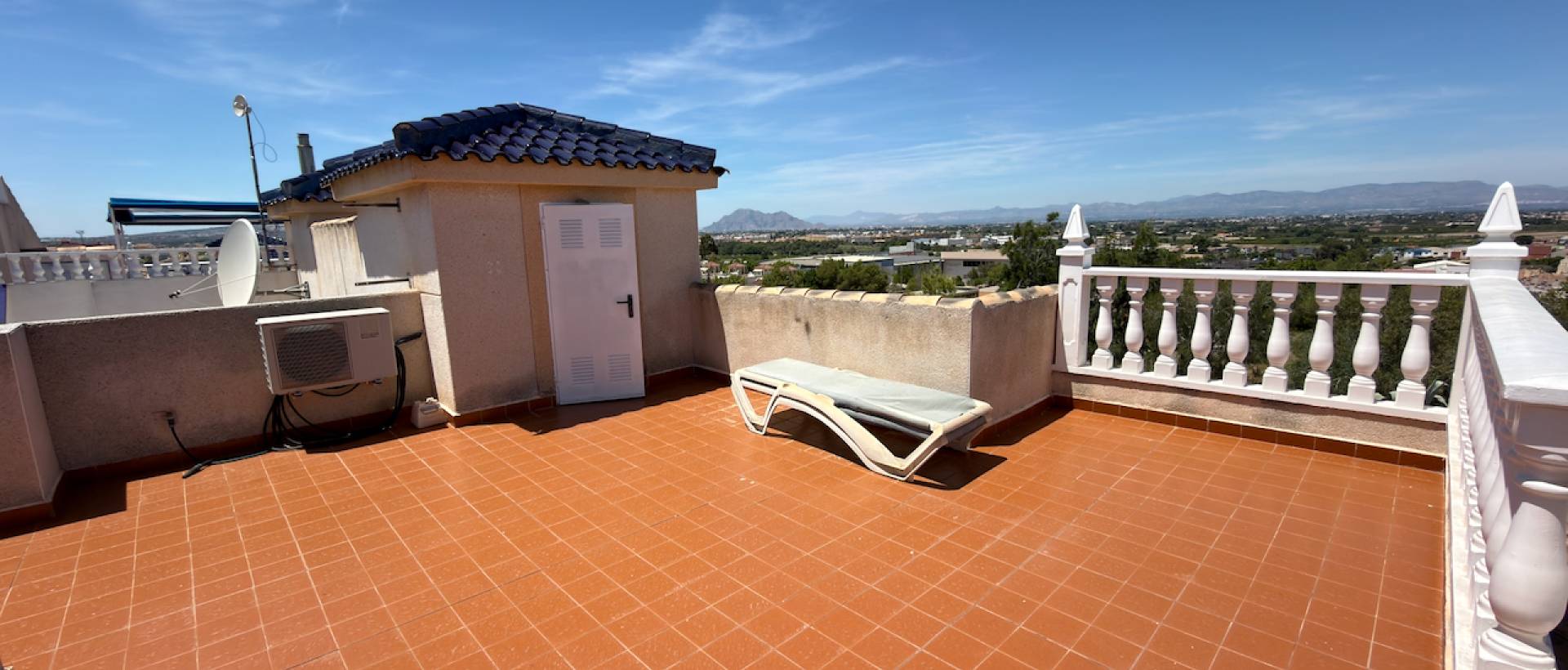 Resale - Villa - Benimar