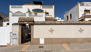 Resale - Villa - Vistabella