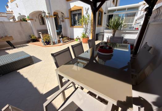 Resale - Villa - Vistabella
