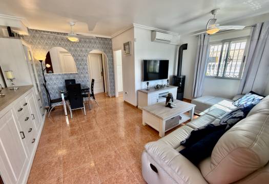 Resale - Villa - Vistabella