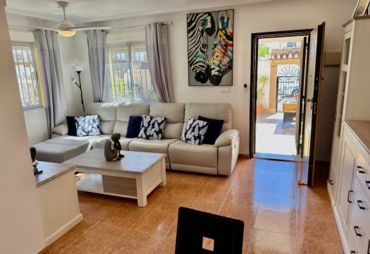 Resale - Villa - Vistabella