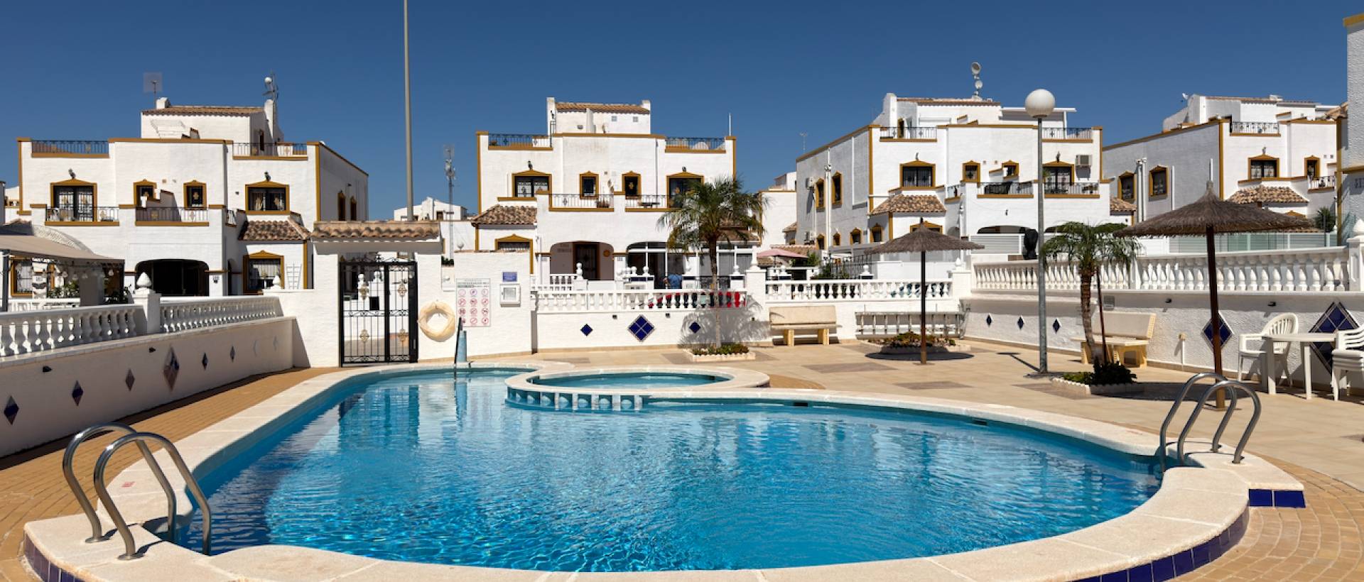 Resale - Villa - Vistabella