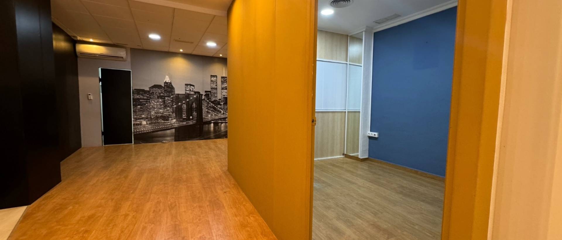 Reventa - Propiedad Comercial - Guardamar del Segura