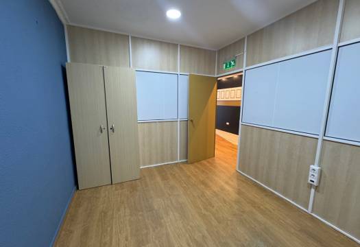 Reventa - Propiedad Comercial - Guardamar del Segura