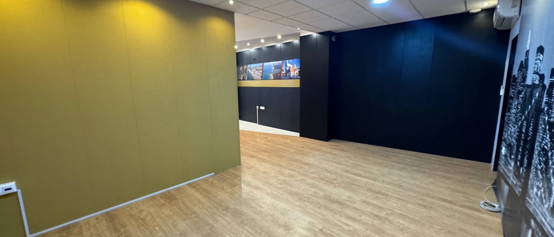 Reventa - Propiedad Comercial - Guardamar del Segura