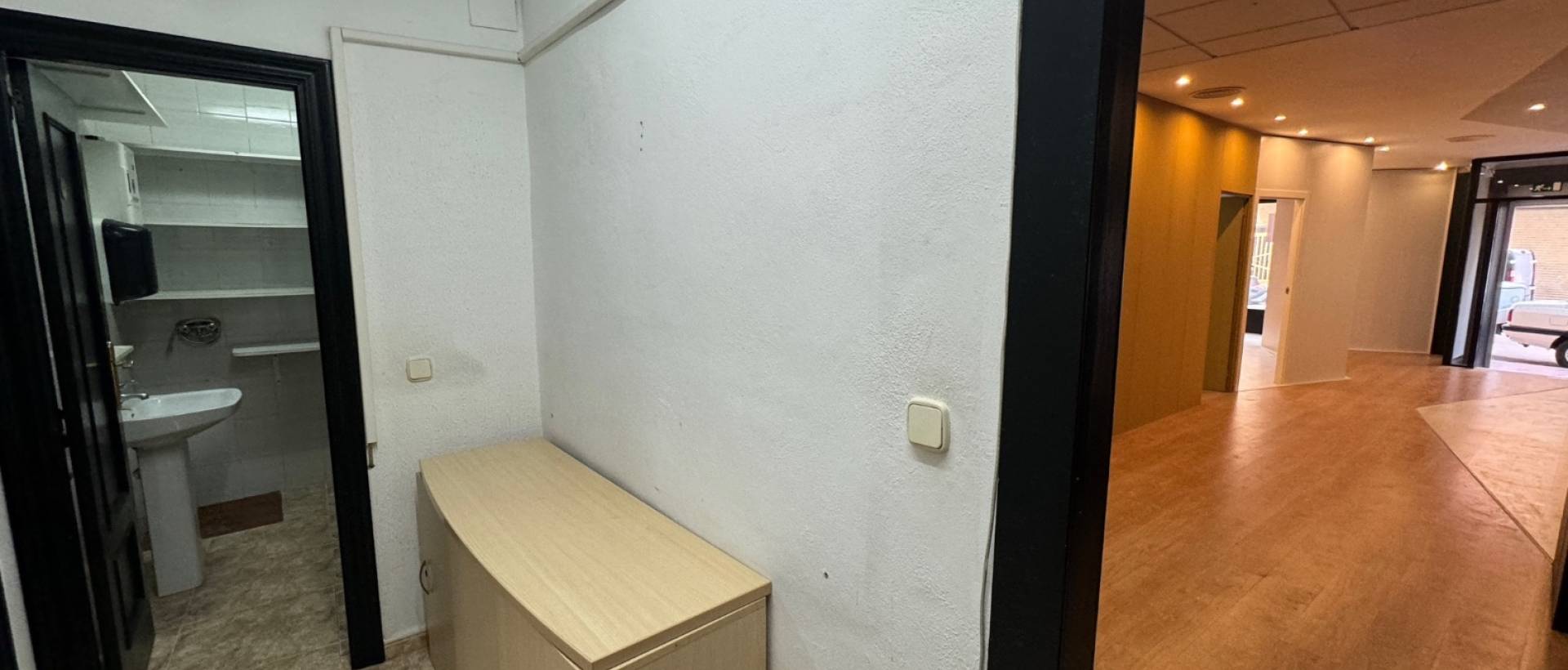 Reventa - Propiedad Comercial - Guardamar del Segura