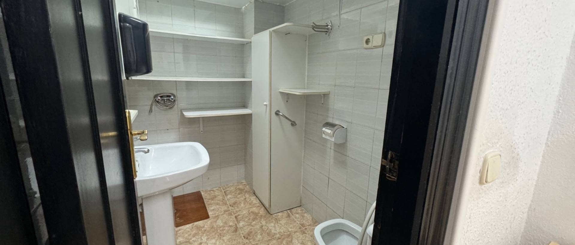 Reventa - Propiedad Comercial - Guardamar del Segura