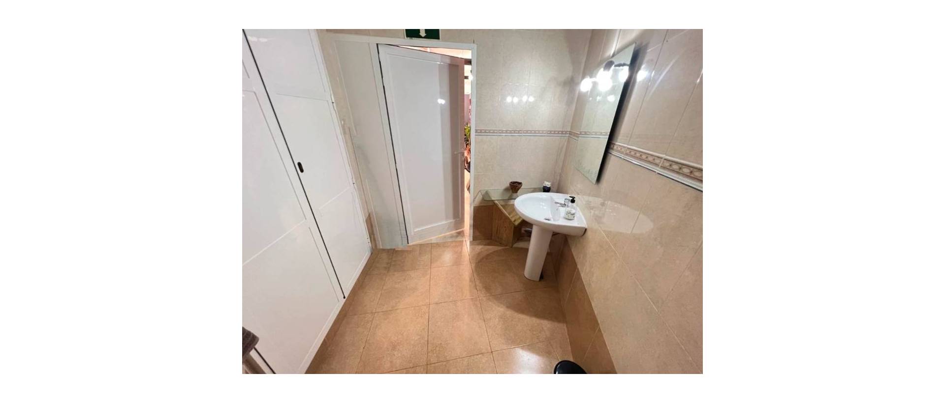 Resale - Commercial - Guardamar del Segura - Guardamar