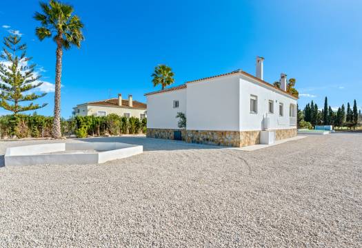 Reventa - Finca / Casa de Campo - Dolores