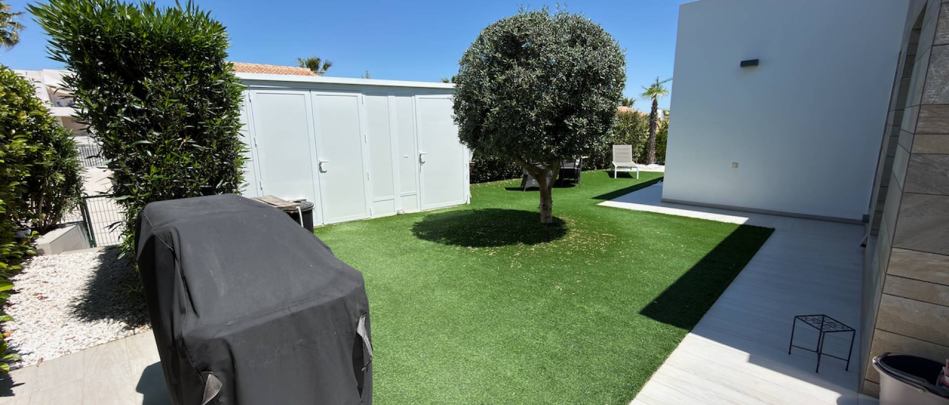 Resale - Villa - La Finca Golf