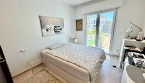 Resale - Villa - La Finca Golf