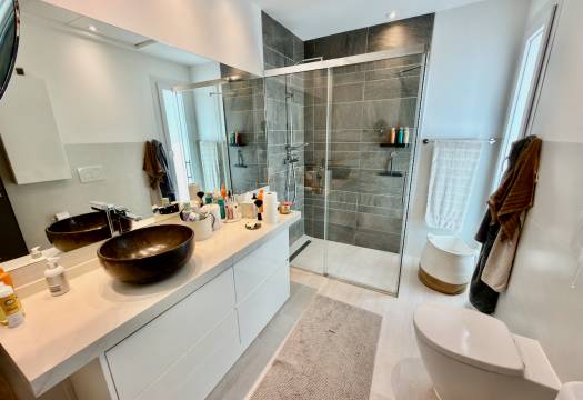 Resale - Villa - La Finca Golf