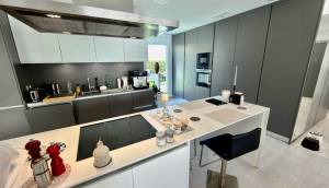 Resale - Villa - La Finca Golf