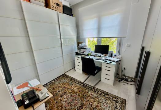 Resale - Villa - La Finca Golf