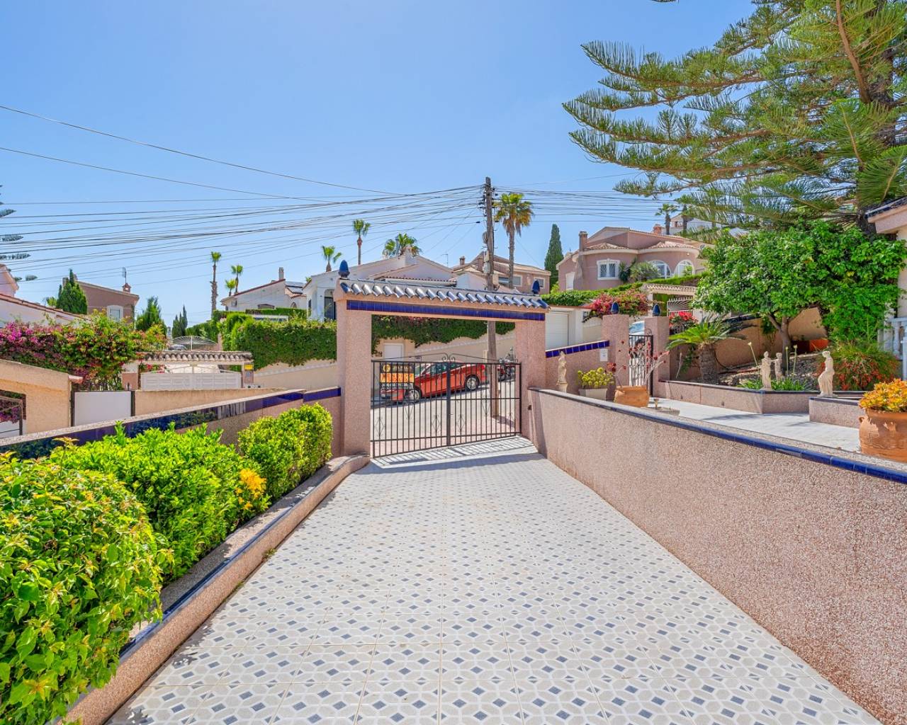 Villa in Rojales - Image 3