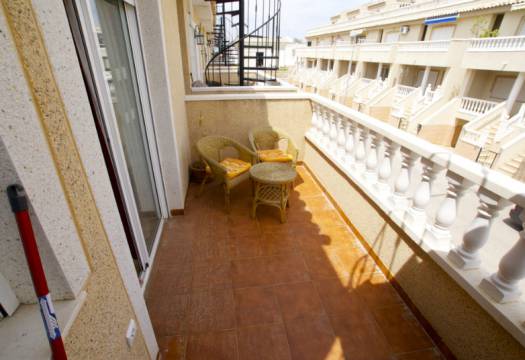 balcony-apartment-Los-Palacios