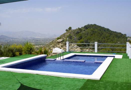 swimming-pool-5-bed-villa-for-sale-torremendo