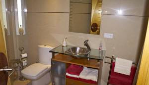 bathroom-5-bed-villa-torremendo-costa-blanca-south