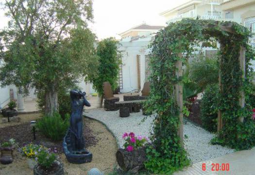 gardens-luxury-detached-villa-pueblo-bravo-costa-blanca-south
