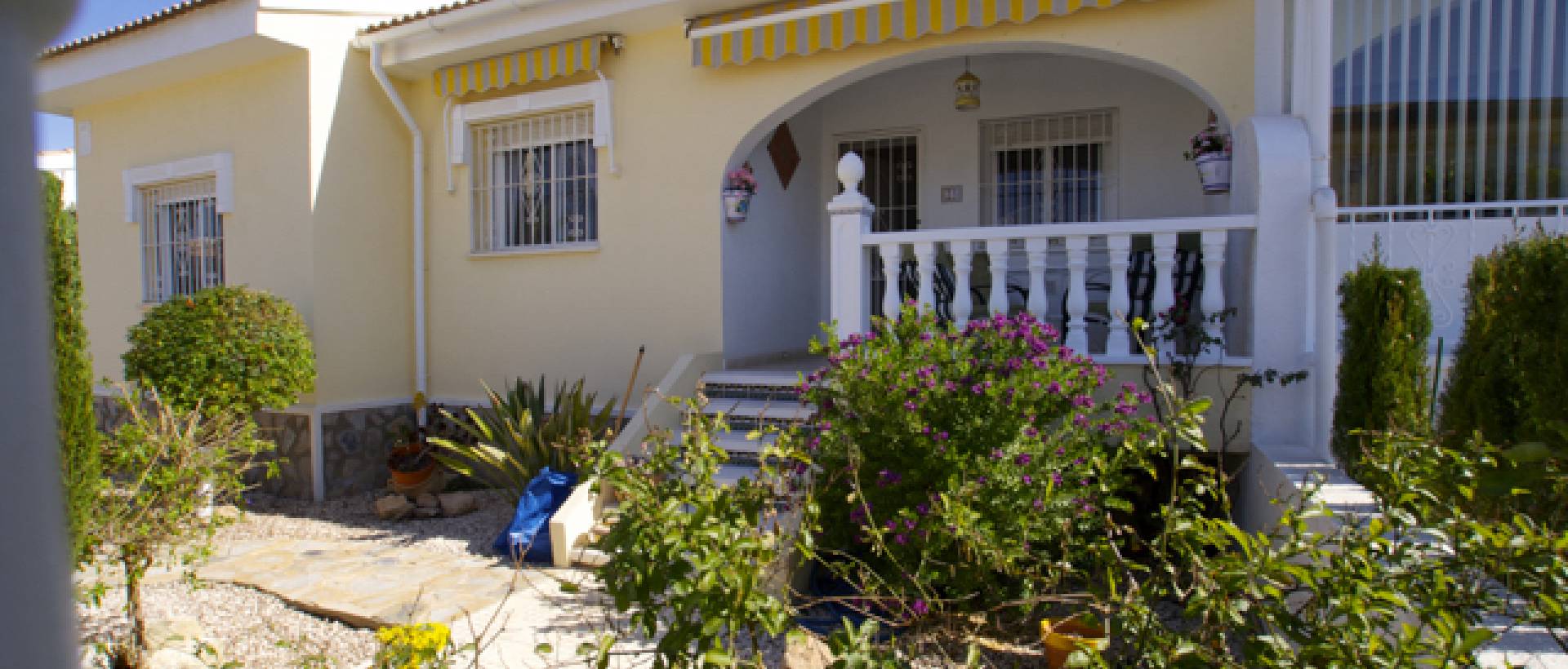 Resale - Semi Detached - Monte Azul