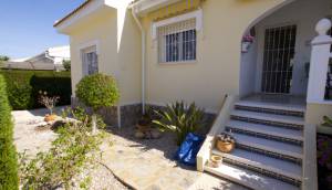 Resale - Semi Detached - Monte Azul