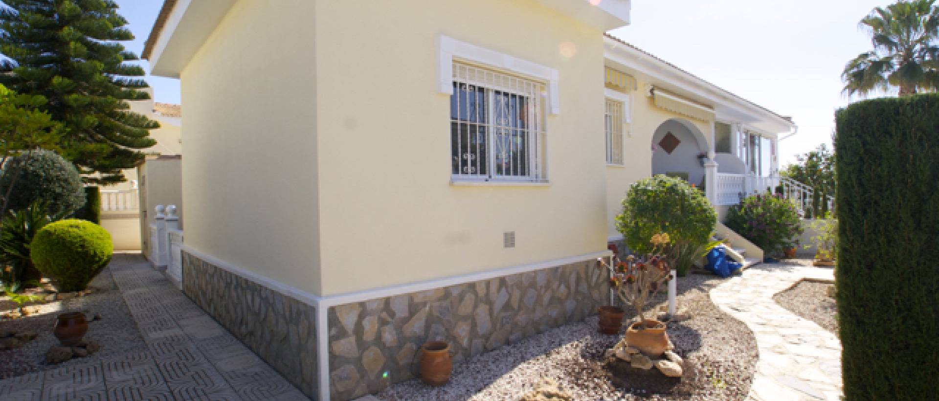 Resale - Semi Detached - Monte Azul