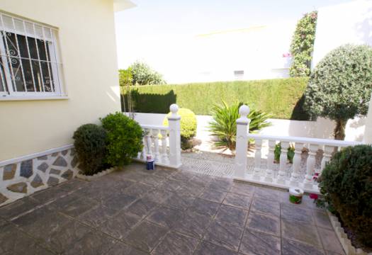 Resale - Semi Detached - Monte Azul