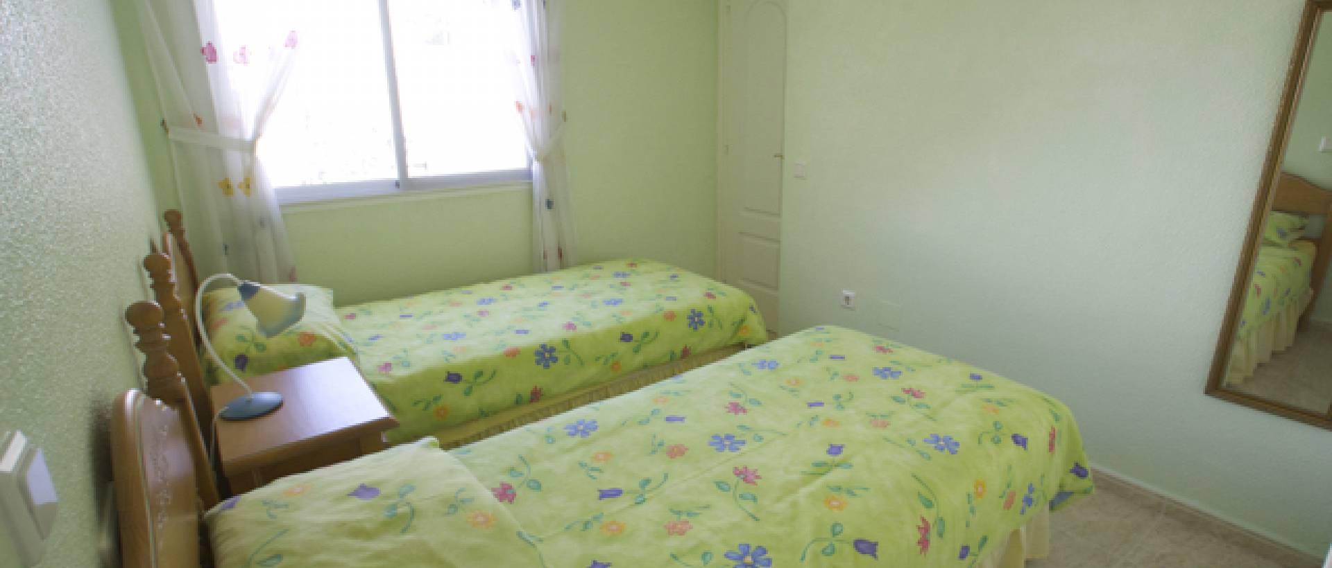 Resale - Semi Detached - Monte Azul